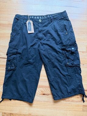 Stone Touch Men's Black Cargo Shorts - Casual Utility Style